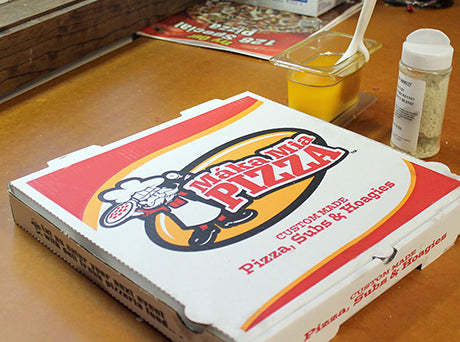 Bob's 8th Street Drive Thru and Maka Mia Pizza